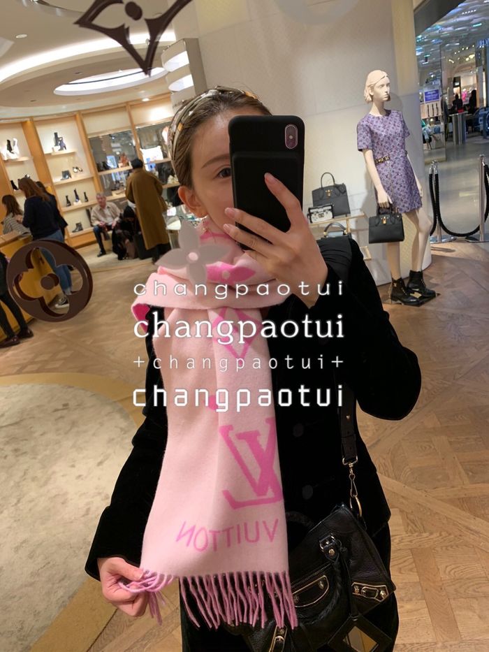 Louis Vuitton Scarf LV00048